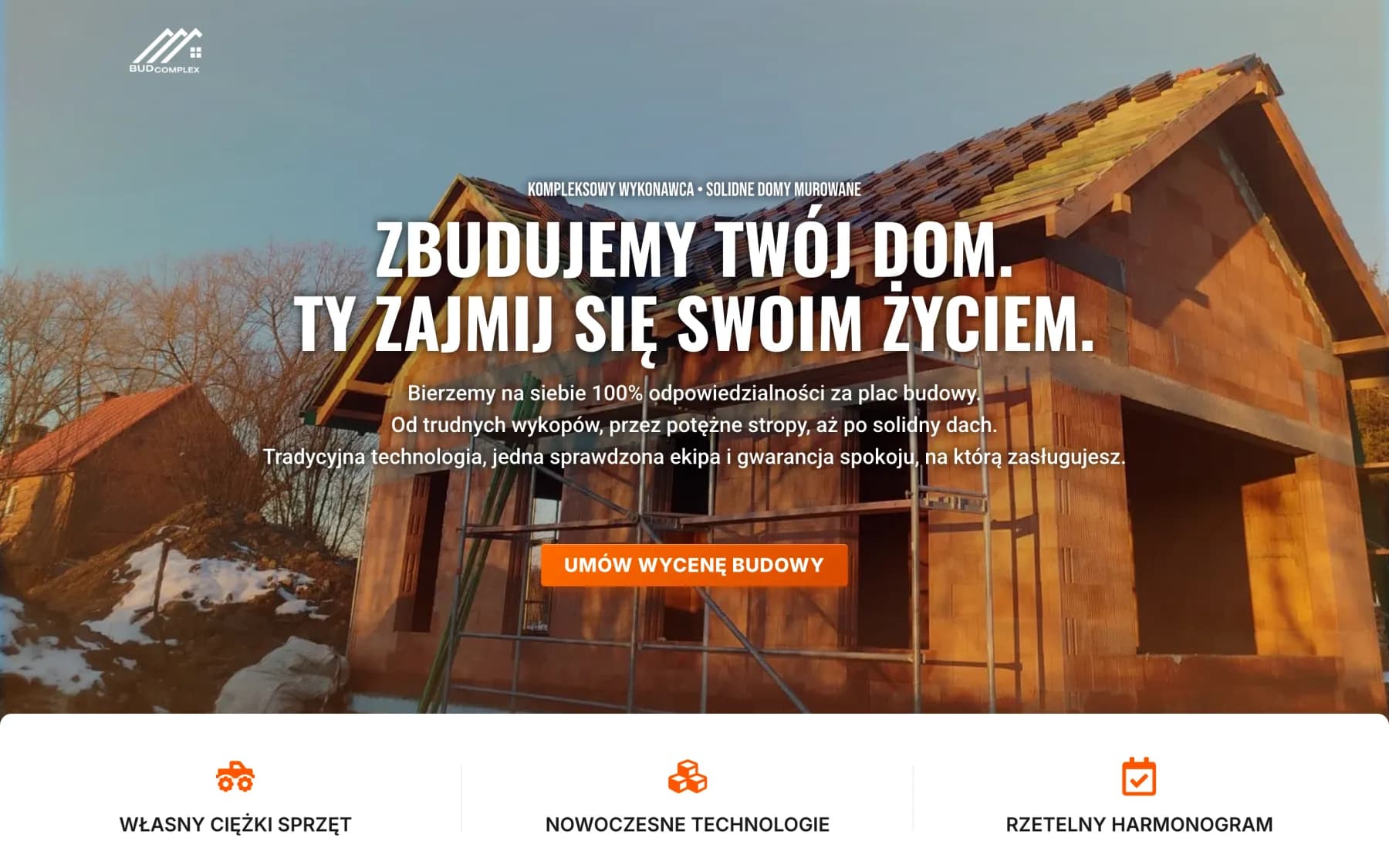 Strona BudComplex — widok na komputerze
